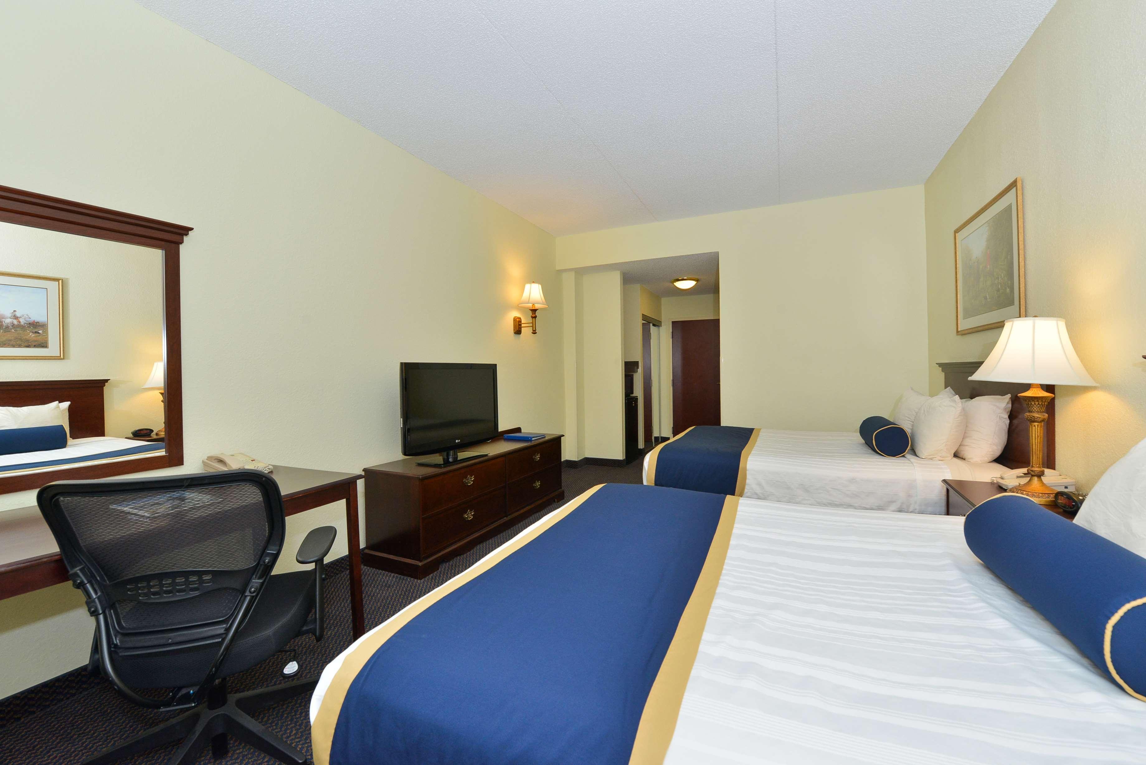 Hotel Western Crossroads & 3*