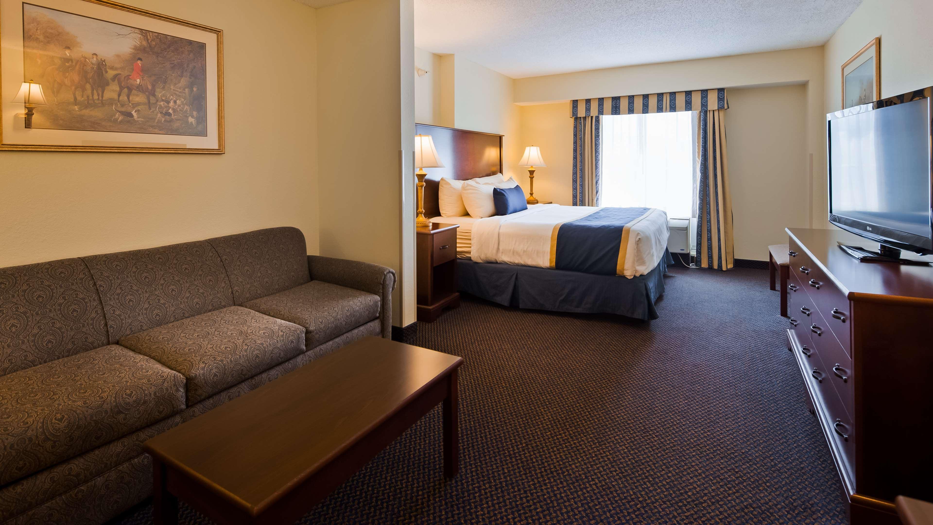 Hotel Western Crossroads &