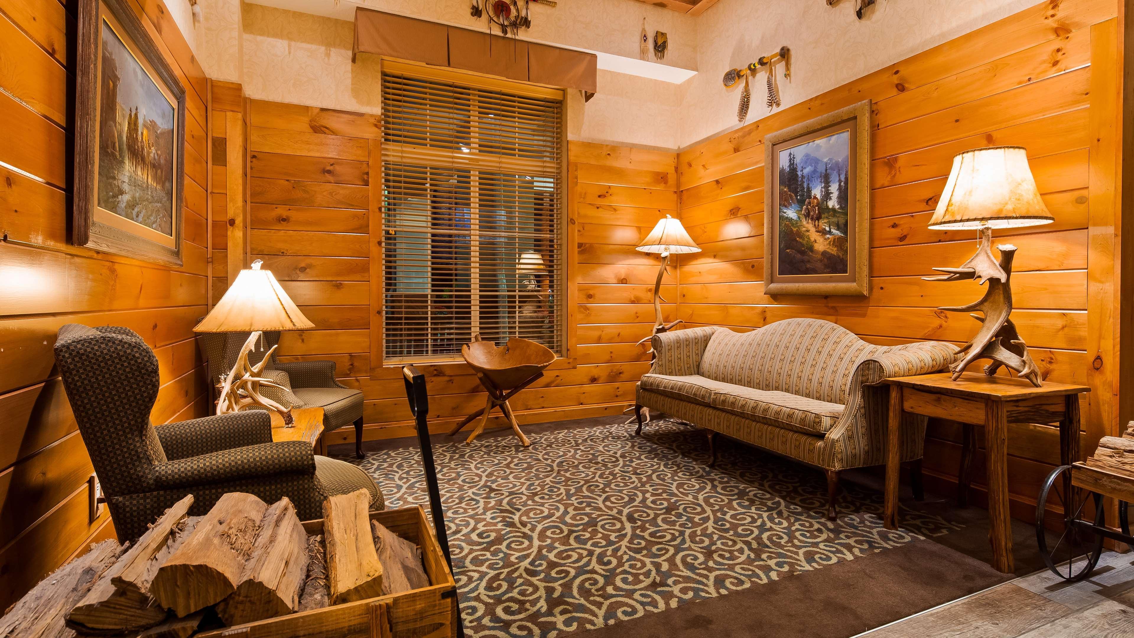 Hotel Western Crossroads & 3*
